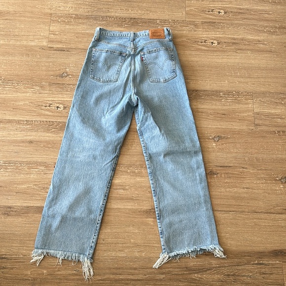 Levi’s Rib Cage Straight - Picture 3 of 4